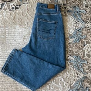AE Mom Jeans Size 10 X-Short Length